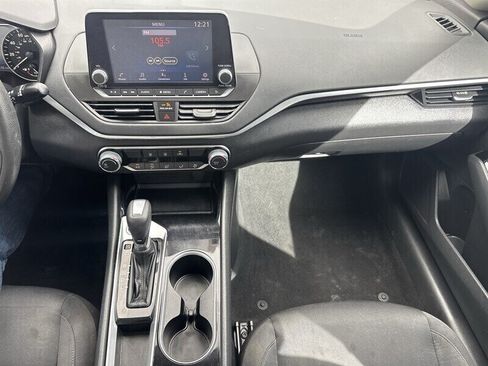Used 2021 Nissan Altima 2.5 SV FWD image 18