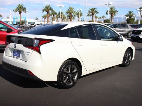 Used 2019 Toyota Prius XLE image 24