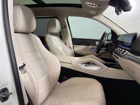 Used 2022 Mercedes-Benz GLS 450 4MATIC image 28
