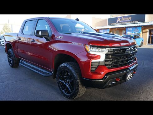 Used 2023 Chevrolet Silverado 1500 LT Trail Boss w/ LT Trail Boss Premium Package AWD/4WD image 1