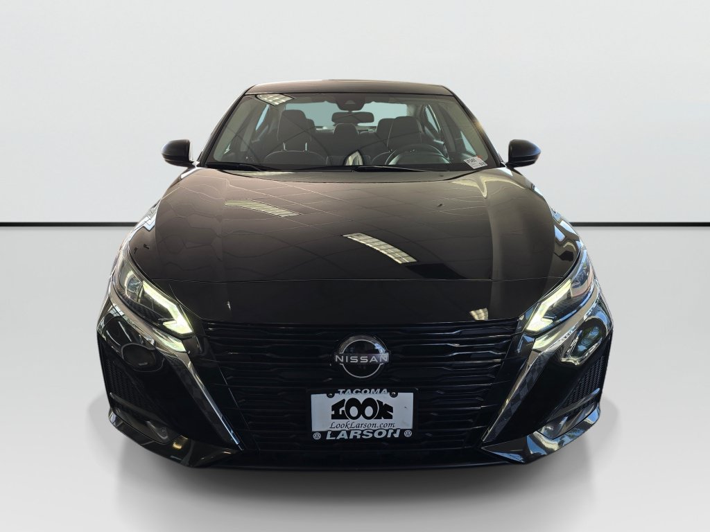 Used 2025 Nissan Altima 2.5 SV FWD image 8