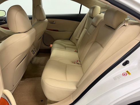 Used 2011 Lexus ES 350 FWD image 8