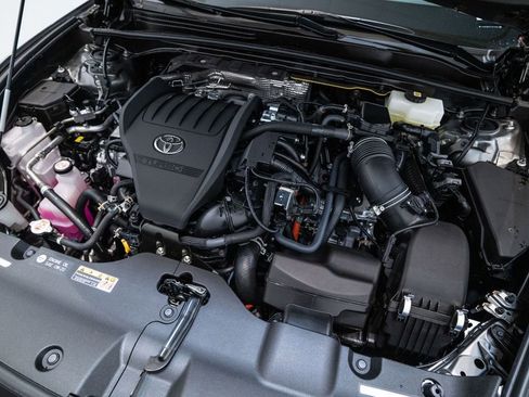 New 2026 Toyota Crown Platinum image 41