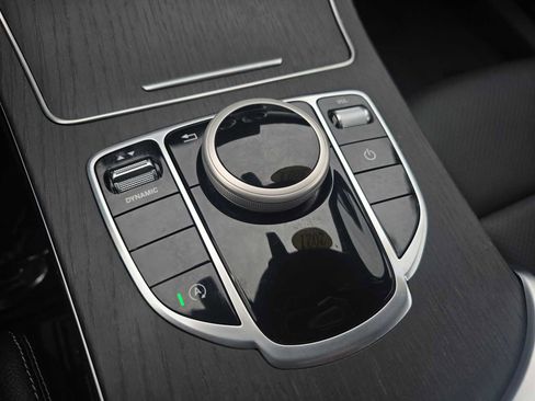 Used 2021 Mercedes-Benz C 300 4MATIC Sedan image 35