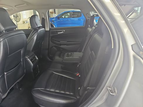 Used 2023 Ford Edge SEL AWD/4WD image 13