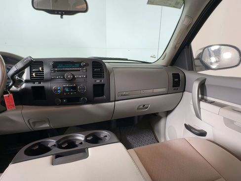 Used 2010 GMC Sierra 1500 SLE w/ Texas Edition image 25