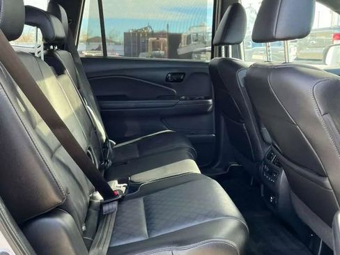 Used 2023 Honda Passport Elite image 11