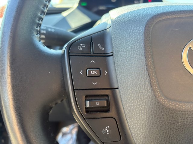 Certified 2024 Toyota Prius LE FWD image 28