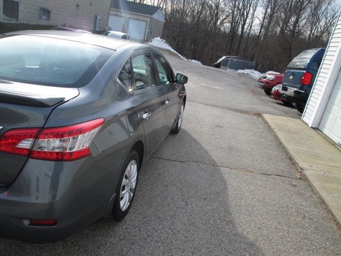 Used 2015 Nissan Sentra S image 10