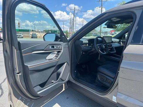 New 2026 Ford Explorer Tremor w/ Tremor Ultimate Package AWD/4WD image 9