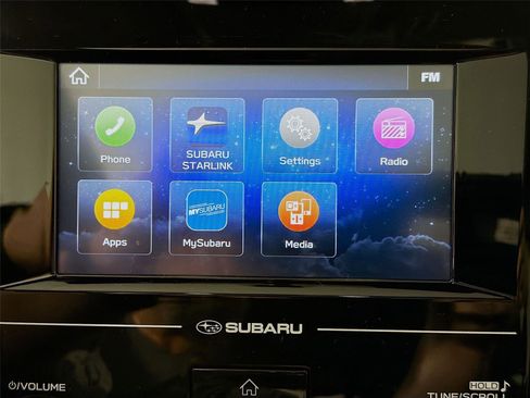 Used 2024 Subaru Forester Premium image 15