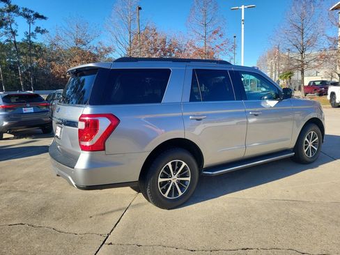 Used 2021 Ford Expedition XLT image 8