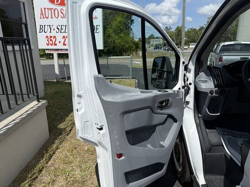 Used 2019 Ford Transit 150 130 Low Roof RWD image 11