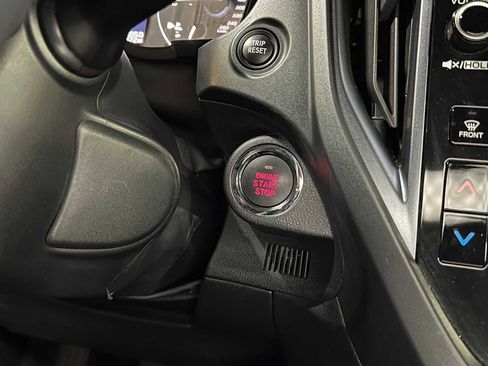 Used 2025 Subaru Forester Limited AWD/4WD image 35