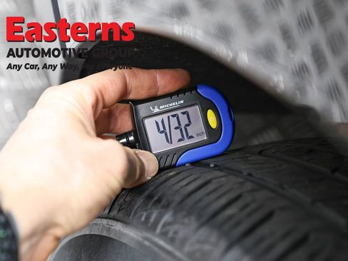 Used 2018 Chevrolet Equinox LT image 28