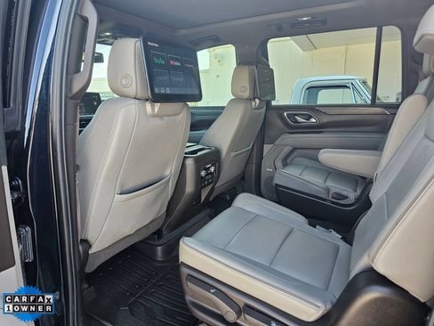 Used 2022 GMC Yukon XL SLT w/ SLT Luxury Package AWD/4WD image 31