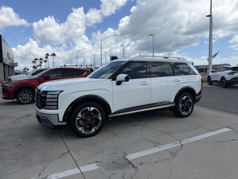 Used 2026 Hyundai Palisade Limited FWD image 8