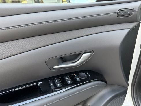 Used 2026 Hyundai Tucson Limited image 7