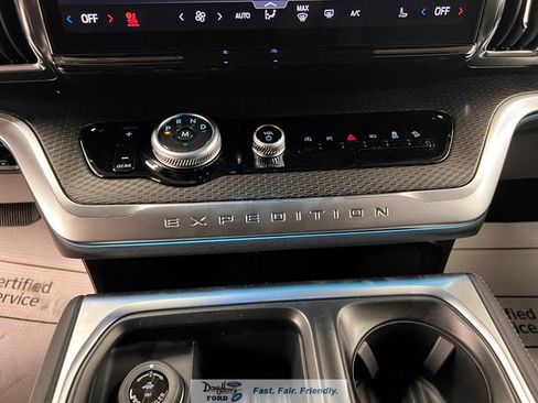 New 2026 Ford Expedition Max Platinum w/ Stealth Appearance Package AWD/4WD image 46