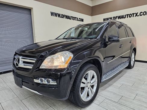 Used 2011 Mercedes-Benz GL 450 4MATIC image 2
