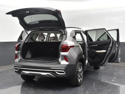 Used 2021 Kia Seltos EX AWD/4WD image 33