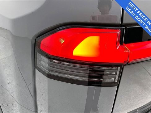 Used 2025 Lexus GX 550 w/ Accessory Package (2T) image 41