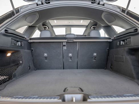 New 2025 Mercedes-Benz GLC 43 AMG 4MATIC image 33