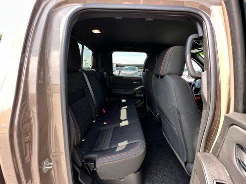 Used 2024 Nissan Frontier PRO-4X w/ Off-Road Protection Package AWD/4WD image 17