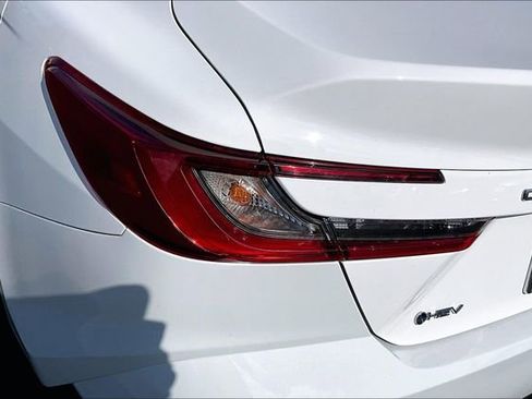 Used 2025 Toyota Camry LE FWD image 23