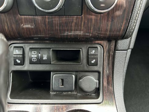 Used 2016 Chevrolet Traverse LT w/ Style and Technology Package image 28