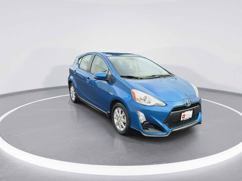 Certified 2017 Toyota Prius C Two image 2