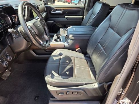 Certified 2024 Chevrolet Silverado 3500 High Country w/ High Country Premium Package AWD/4WD image 10