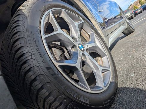 Used 2018 BMW X1 xDrive28i image 9