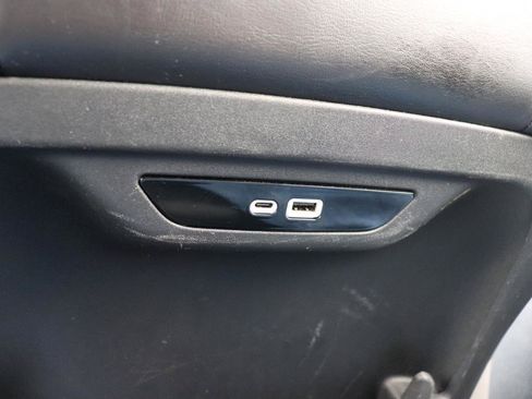 Used 2024 Chrysler Pacifica Touring-L FWD image 25