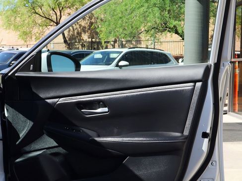 Used 2021 Nissan Sentra SV image 33