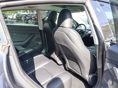 Used 2023 Tesla Model 3 Standard Range image 37