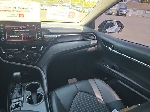 Certified 2022 Toyota Camry SE w/ Audio Upgrade Package FWD image 22