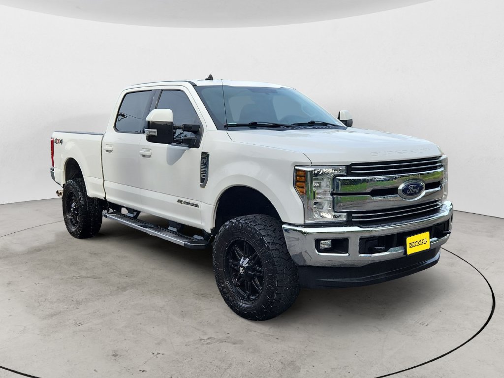 Used 2019 Ford F250 Lariat w/ Lariat Value Package AWD/4WD image 3