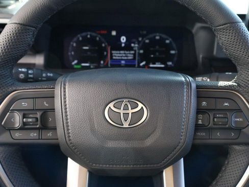 New 2025 Toyota Tacoma TRD Off-Road image 10