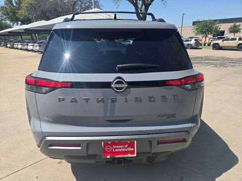 New 2026 Nissan Pathfinder Platinum FWD image 4