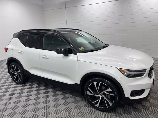 Used 2021 Volvo XC40 T5 R-Design w/ Climate Package AWD/4WD image 4