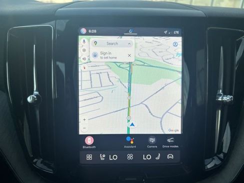 Certified 2025 Volvo XC60 B5 Plus w/ Climate Package image 22