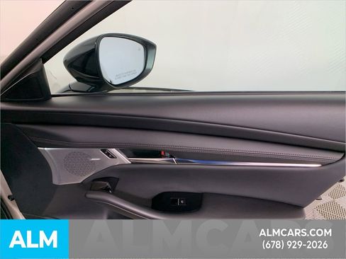 Certified 2025 MAZDA MAZDA3 Hatchback w/Premium Plus Pkg image 36