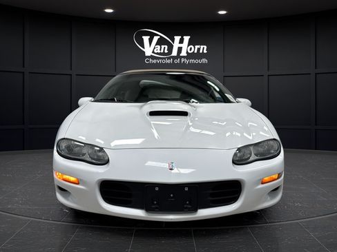 Used 2000 Chevrolet Camaro Z28 w/ SS Performance/Appearance Pkg RWD image 3