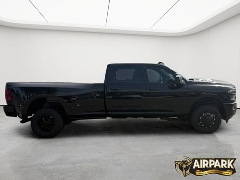 New 2026 RAM 3500 Laramie AWD/4WD image 3