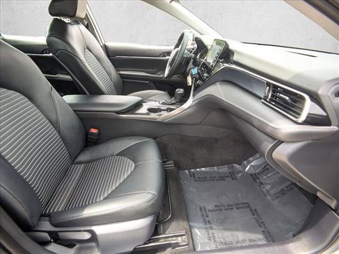 Used 2024 Toyota Camry SE FWD image 18