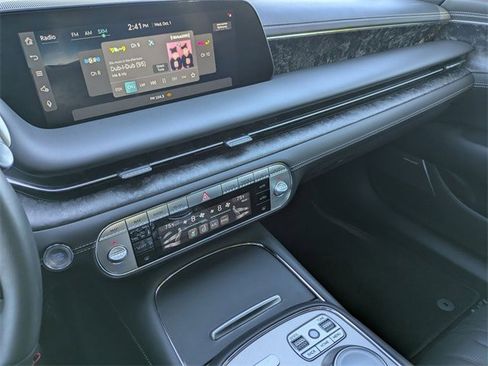 Used 2023 Genesis G90 3.5T image 11