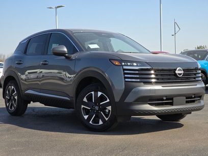 New 2025 Nissan Kicks SV