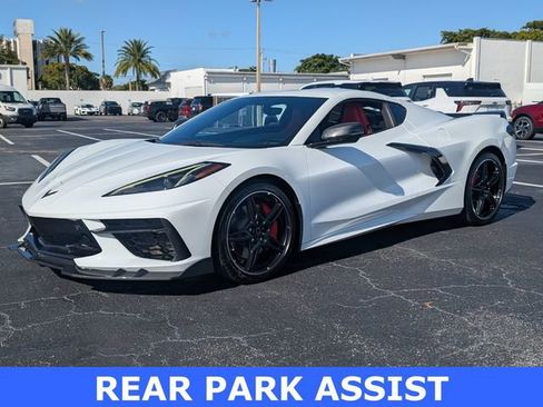 Used 2021 Chevrolet Corvette Stingray Preferred Cpe w/ Z51 Performance Package image 3