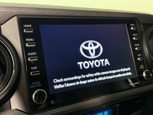 Used 2021 Toyota Tacoma SR5 RWD image 17